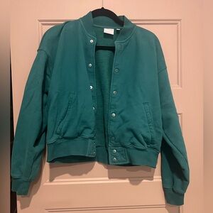 Aritzia TNA boyfriend fit sweatfleece bomber, green